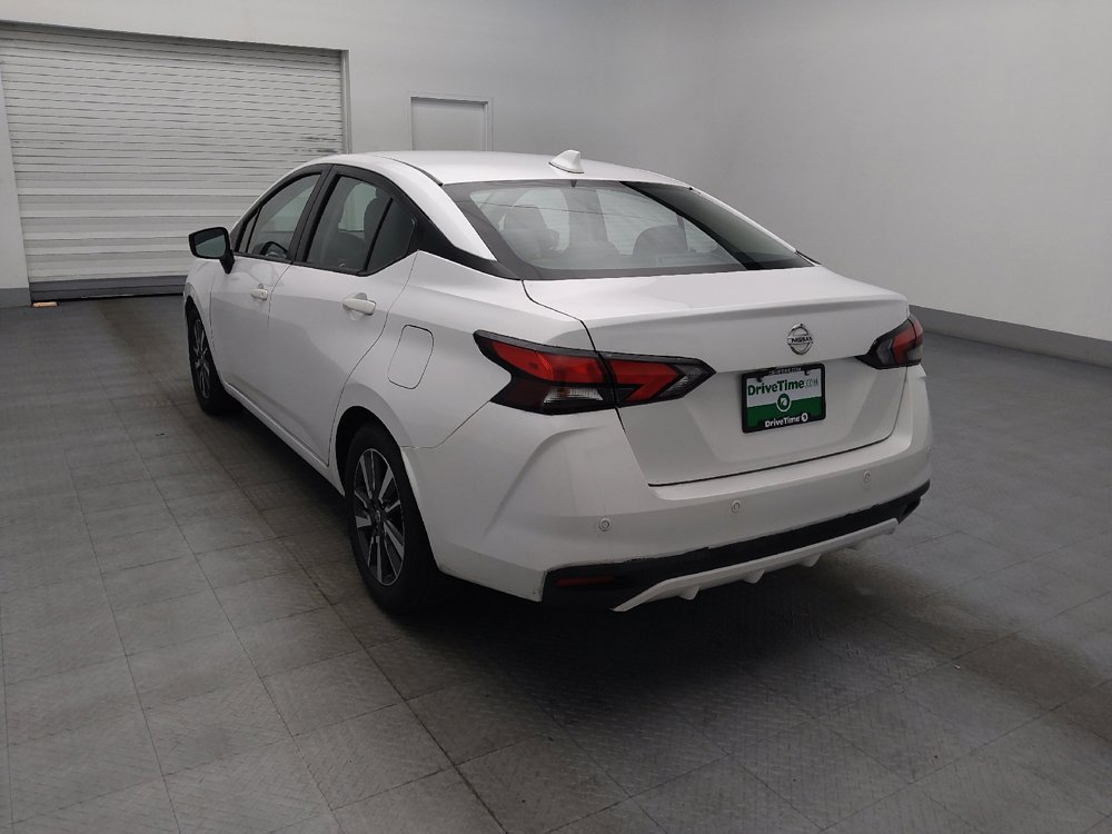 Used 2022 Nissan Versa SV FWD image 5