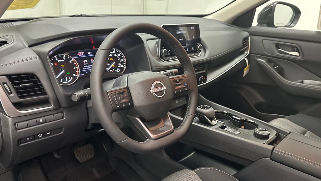 New 2026 Nissan Rogue SV AWD/4WD image 16