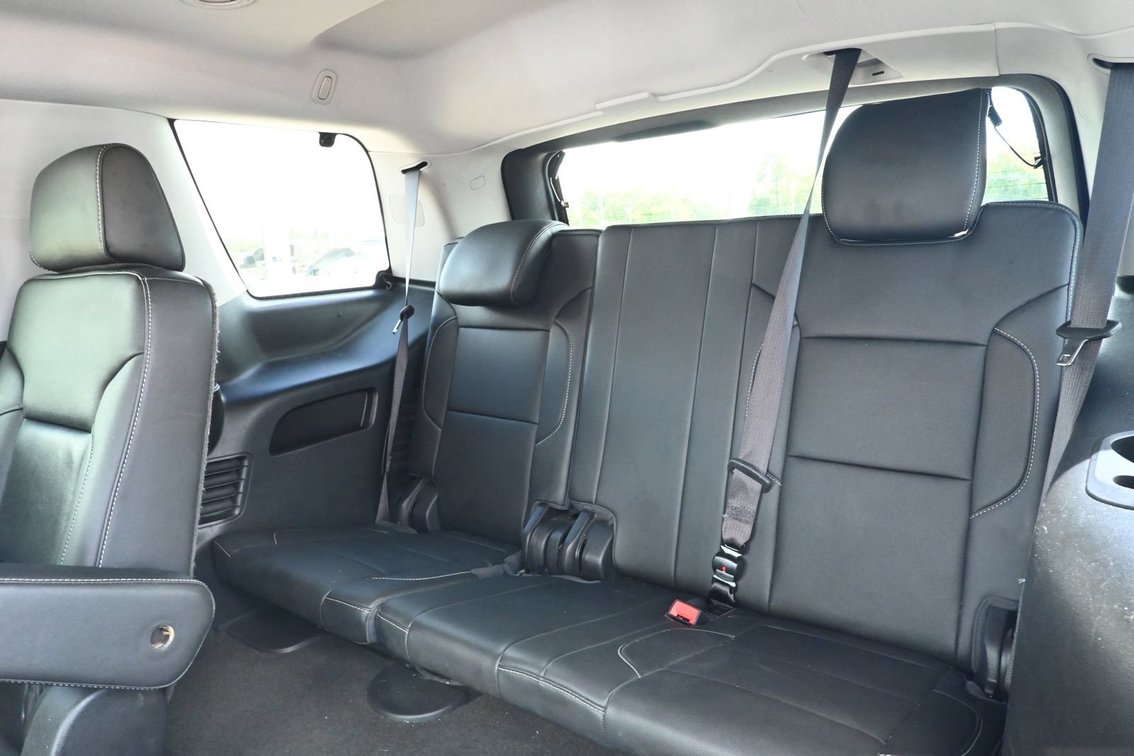 Used 2018 Chevrolet Tahoe Premier AWD/4WD image 28