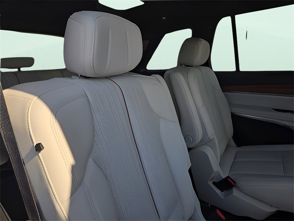 New 2026 Cadillac Vistiq Luxury image 15