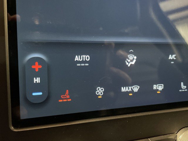 Used 2021 Ford Edge SEL AWD/4WD image 21