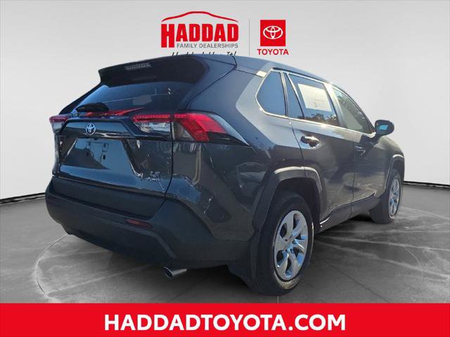 Certified 2023 Toyota RAV4 LE AWD/4WD image 6