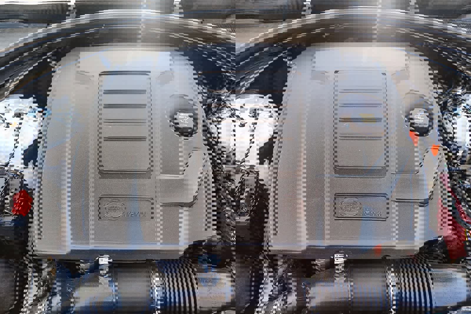 New 2026 Land Rover Range Rover Velar Dynamic SE image 24