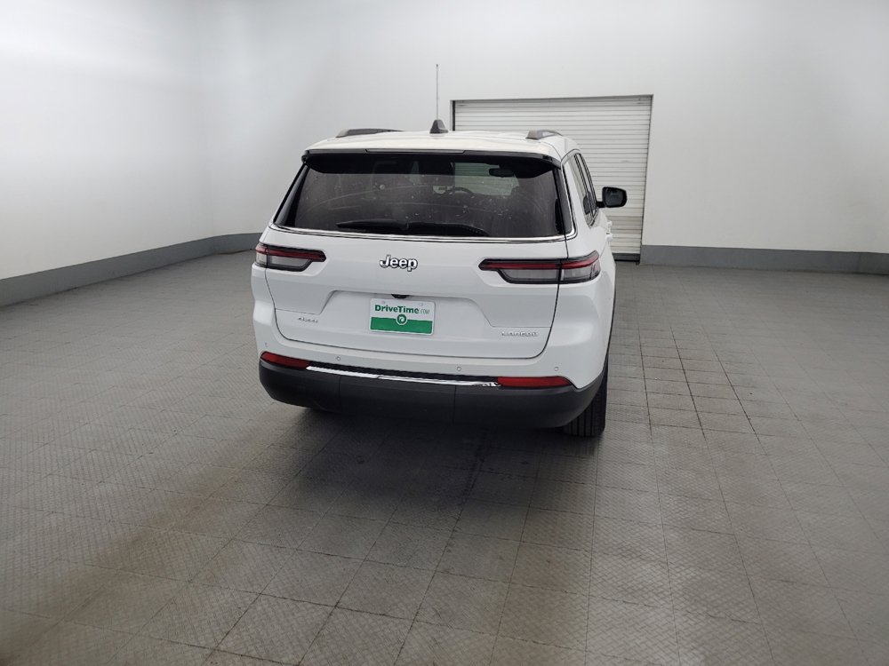 Used 2023 Jeep Grand Cherokee L Laredo AWD/4WD image 7