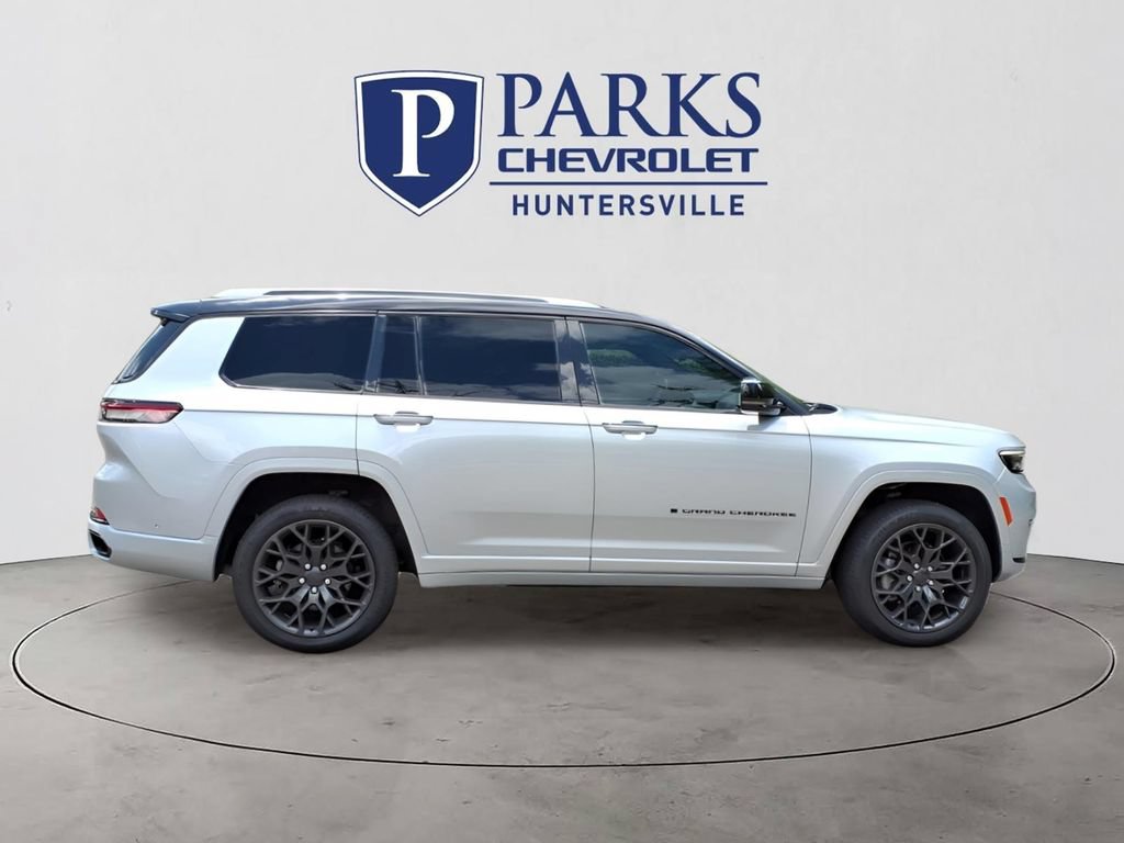 Used 2023 Jeep Grand Cherokee L Summit AWD/4WD image 37