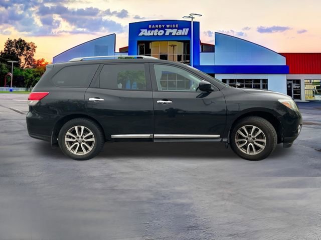 Used 2015 Nissan Pathfinder Platinum AWD/4WD image 7