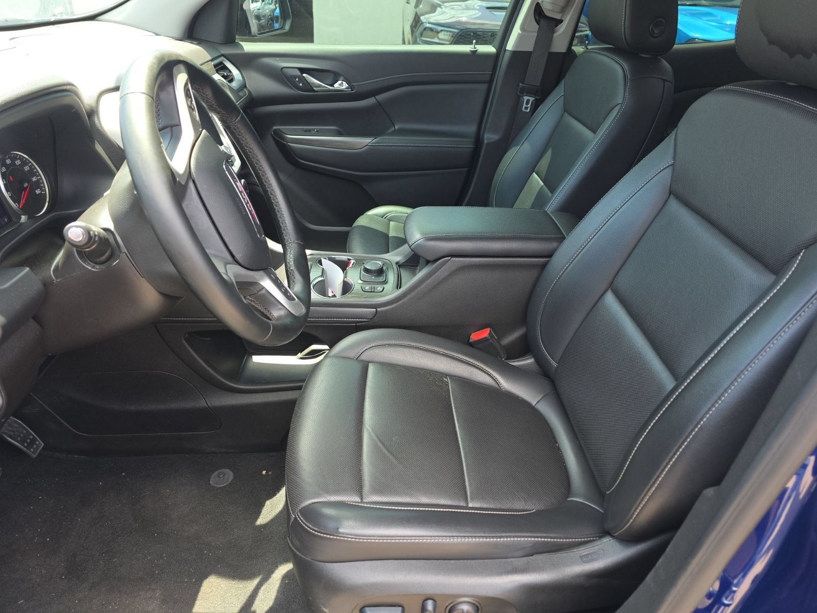 Used 2023 GMC Acadia SLT w/ Elevation Edition AWD/4WD image 11
