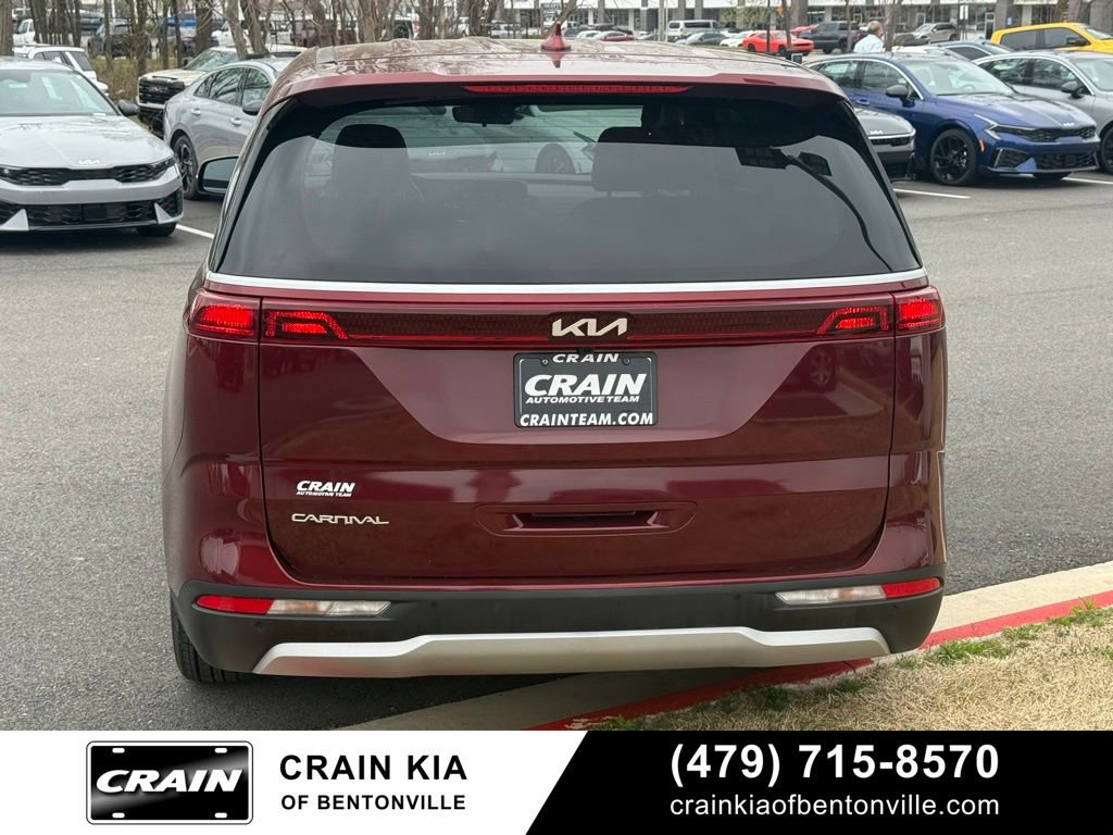Certified 2024 Kia Carnival LX image 6