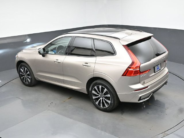 Used 2024 Volvo XC60 B5 Plus w/ Climate Package AWD/4WD image 46