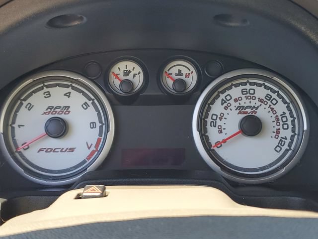 Used 2010 Ford Focus SEL FWD image 12