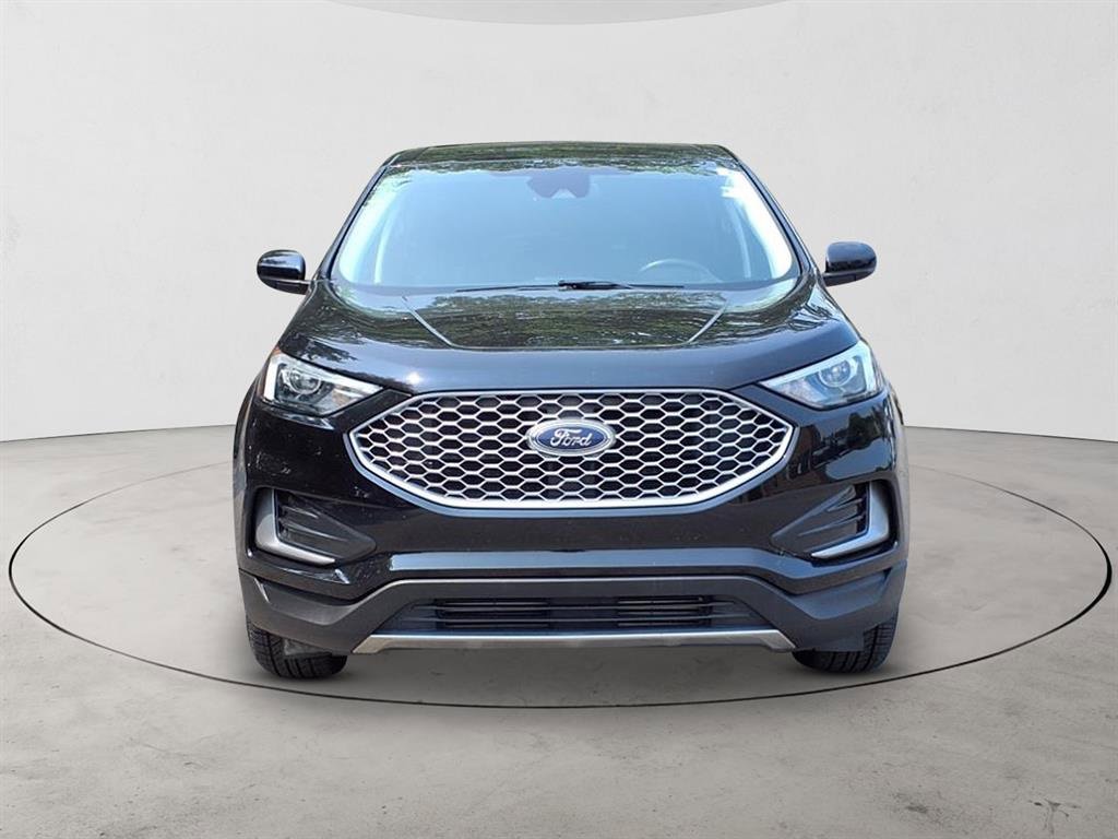 Used 2023 Ford Edge SEL image 2