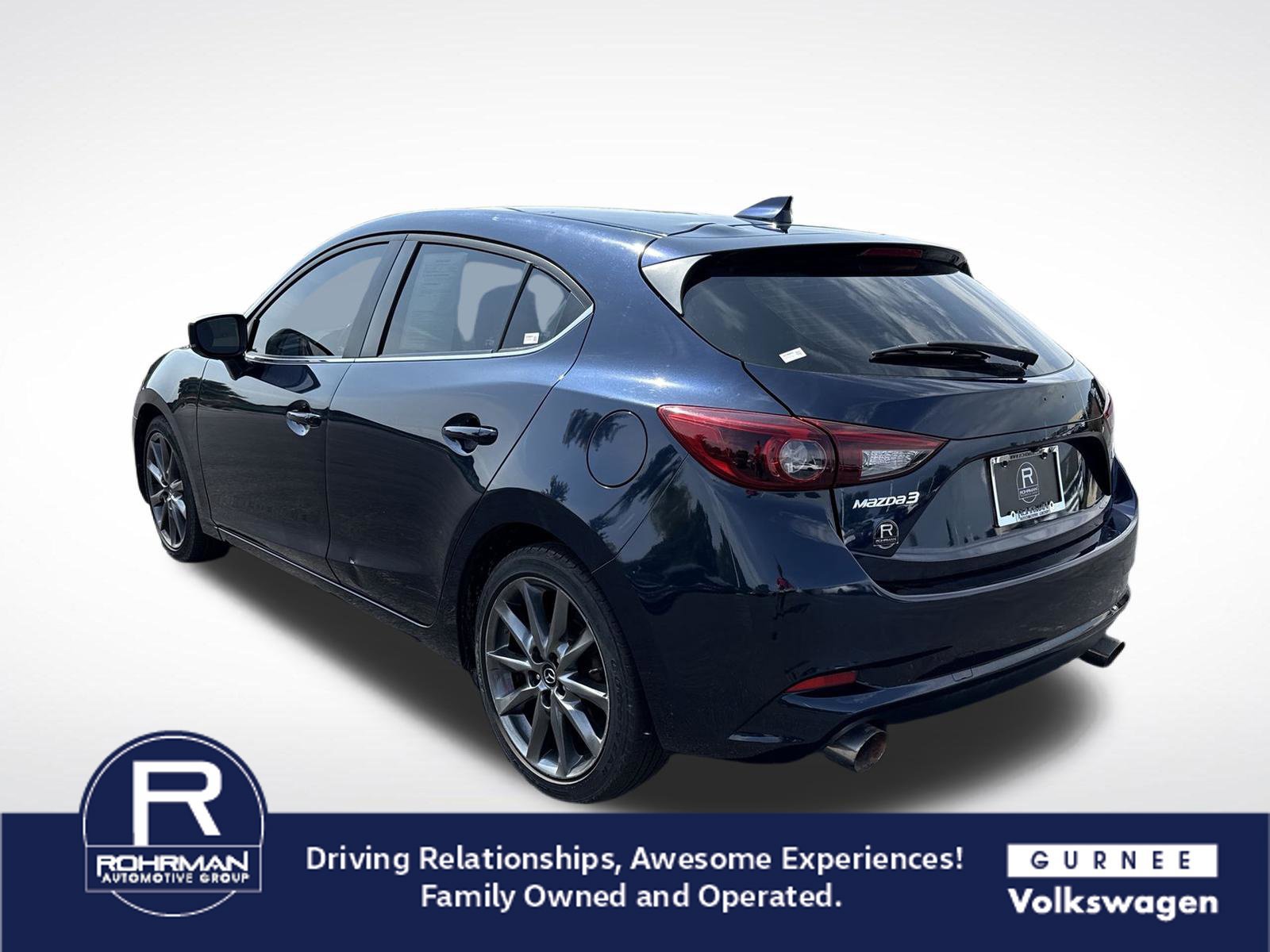 Used 2018 MAZDA MAZDA3 Grand Touring w/ Premium Equipment Package FWD image 6