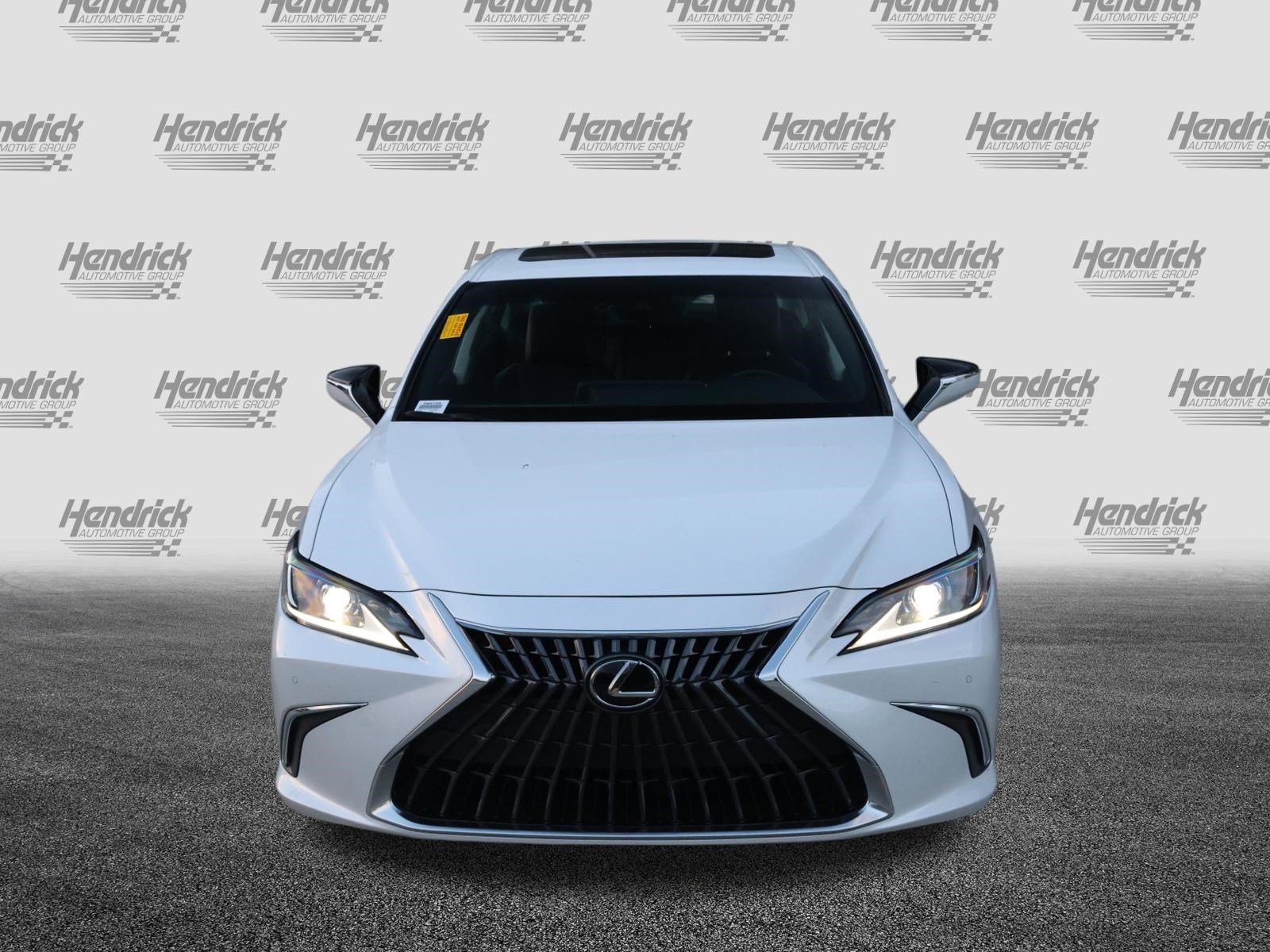Certified 2025 Lexus ES 300h w/ Premium Package FWD image 3