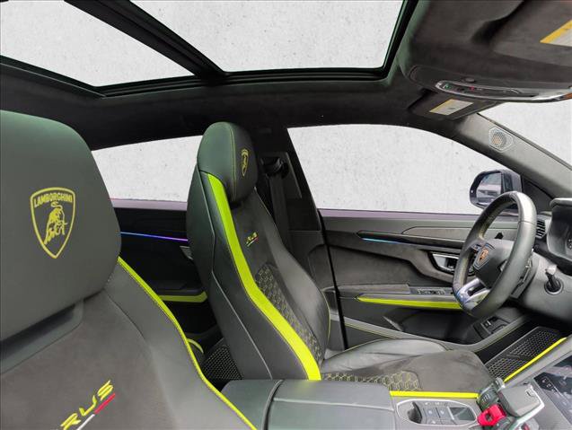 Used 2022 Lamborghini Urus AWD/4WD image 23