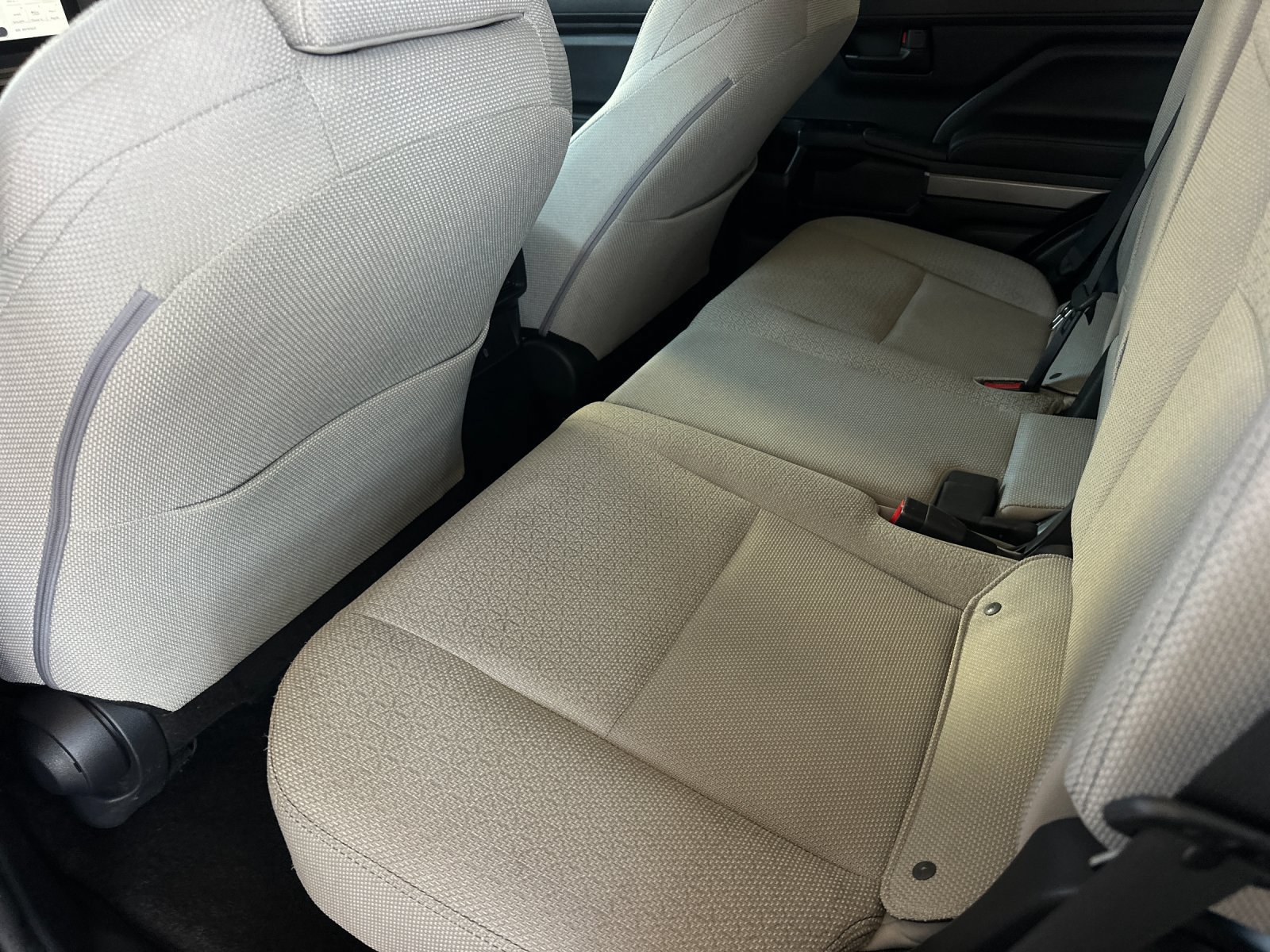 Used 2025 Toyota 4Runner SR5 AWD/4WD image 10