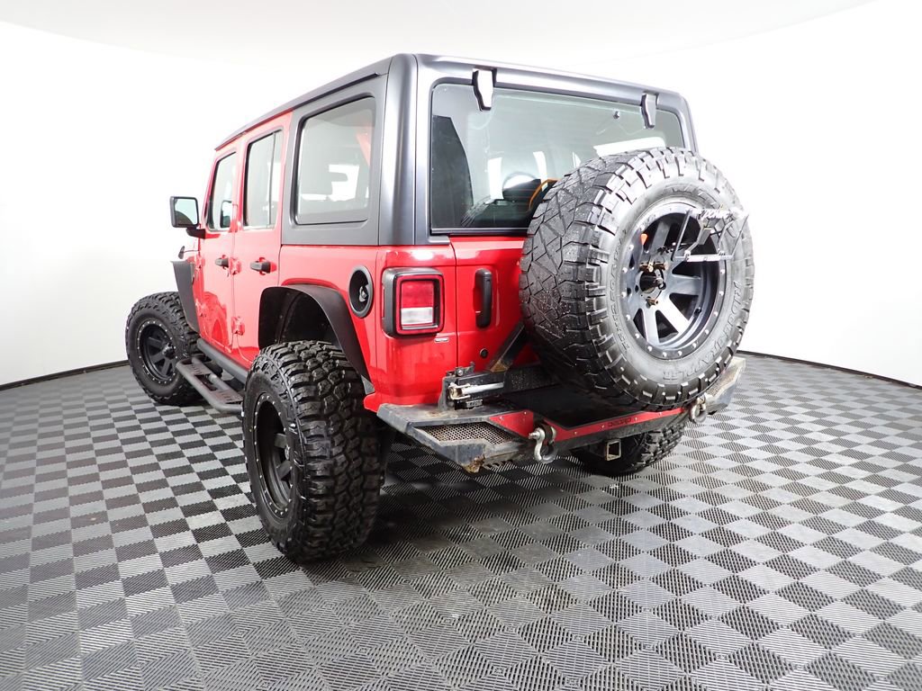 Used 2018 Jeep Wrangler Unlimited Sport image 10