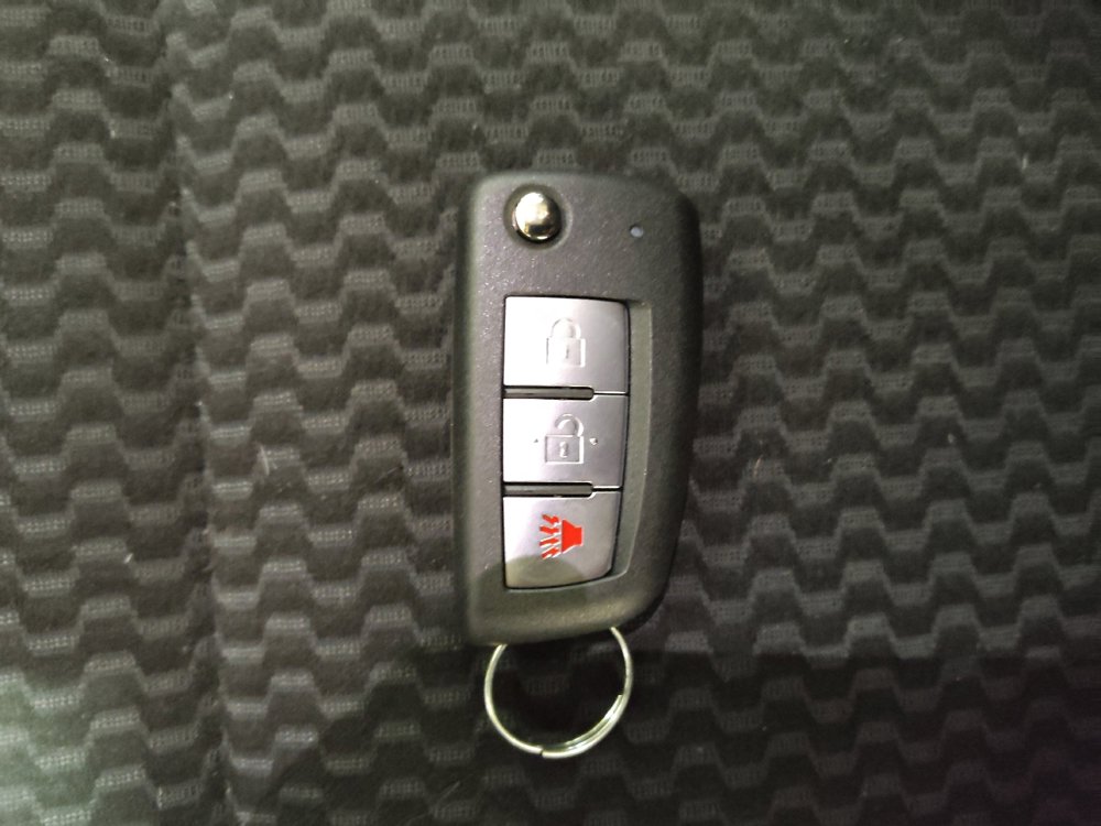 Used 2019 Nissan Rogue Sport S image 32