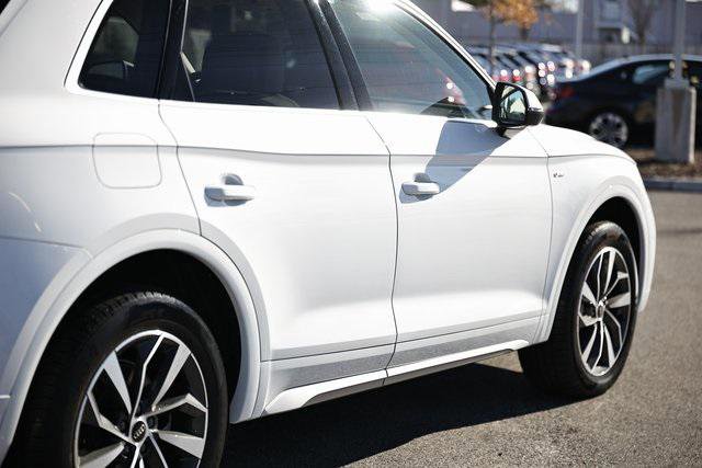 Certified 2025 Audi Q5 2.0T Premium Plus w/ Premium Plus Package image 8