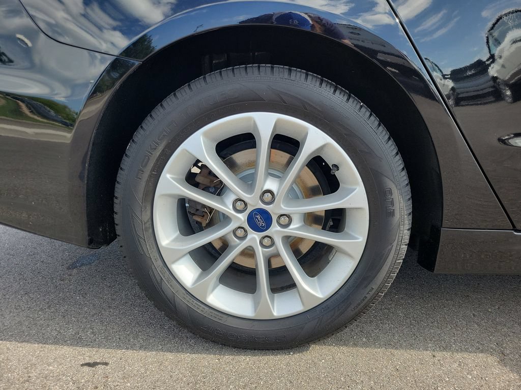 Certified 2020 Ford Fusion SE FWD image 5