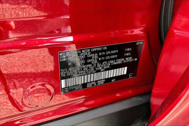 Used 2024 Toyota Venza Limited image 16