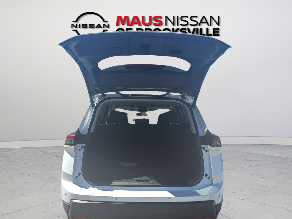Certified 2024 Nissan Rogue SV AWD/4WD image 15