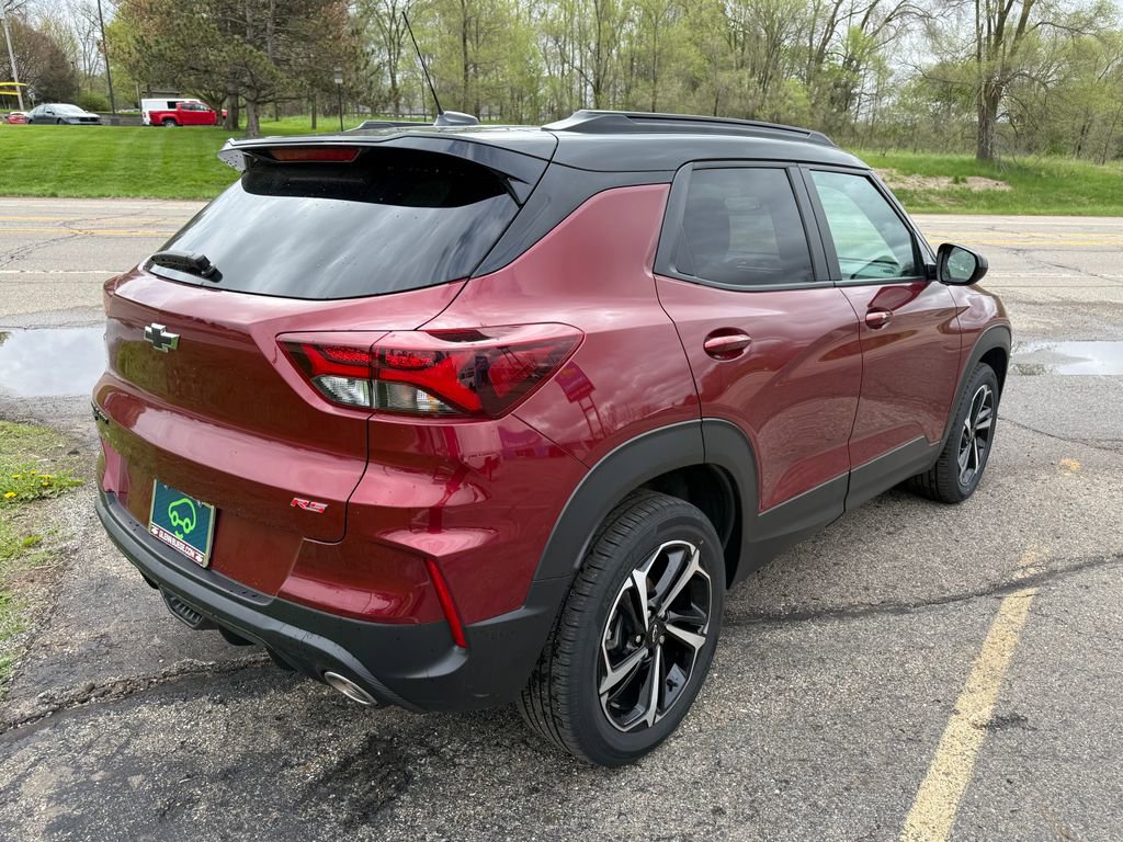 Certified 2023 Chevrolet TrailBlazer RS w/ Sun and Liftgate Package AWD/4WD image 6