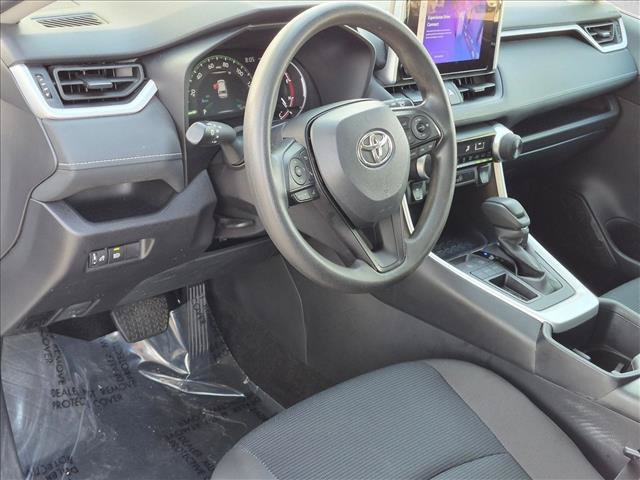 Used 2024 Toyota RAV4 LE FWD image 9
