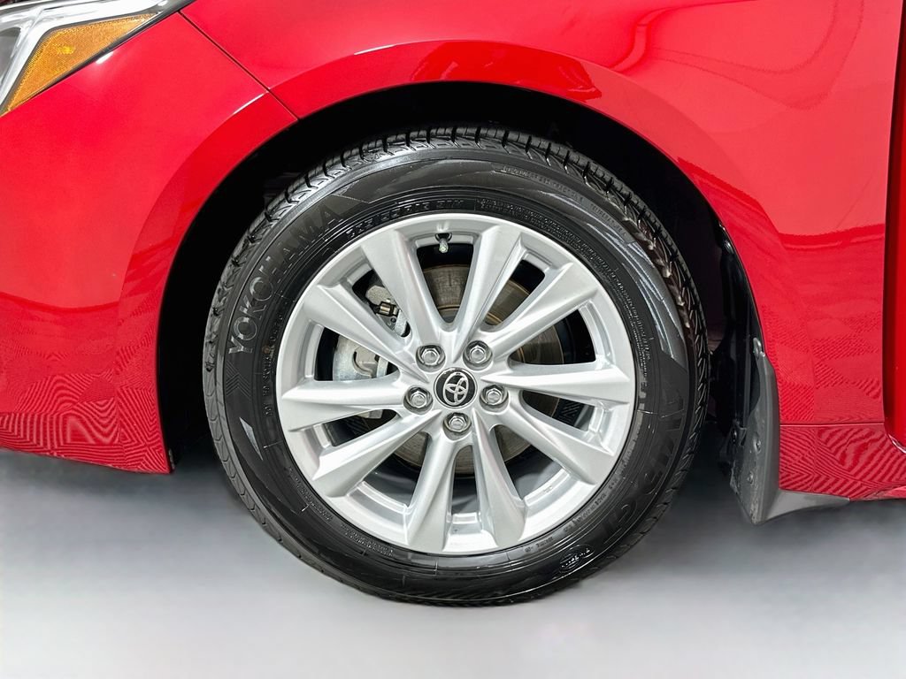 Used 2026 Toyota Corolla SE FWD image 29