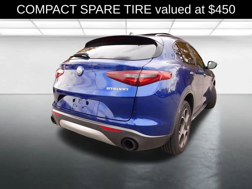 Used 2023 Alfa Romeo Stelvio Ti image 6