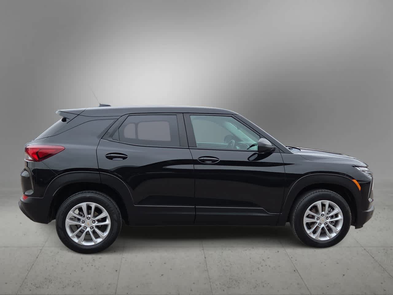 Used 2024 Chevrolet TrailBlazer LS w/ LS Convenience Package AWD/4WD image 9