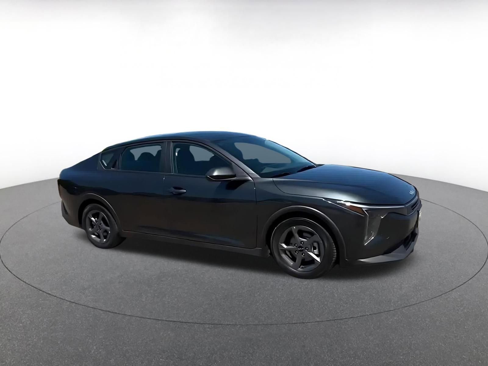 Used 2025 Kia K4 FWD video 2