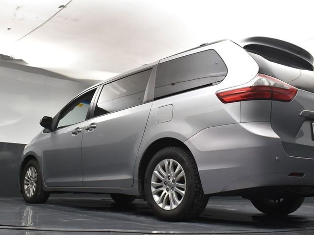 Used 2017 Toyota Sienna XLE w/ XLE Navigation Package image 36