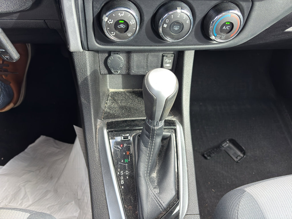 Used 2018 Toyota Corolla L FWD image 11