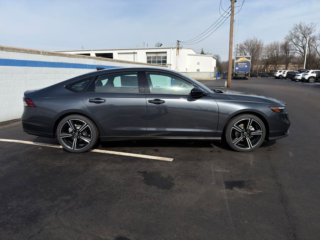 Used 2026 Honda Accord SE image 6