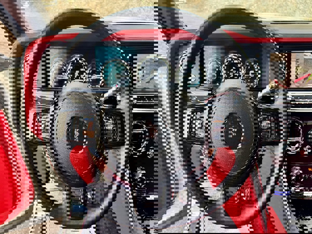 Used 2020 Rolls-Royce Cullinan image 23