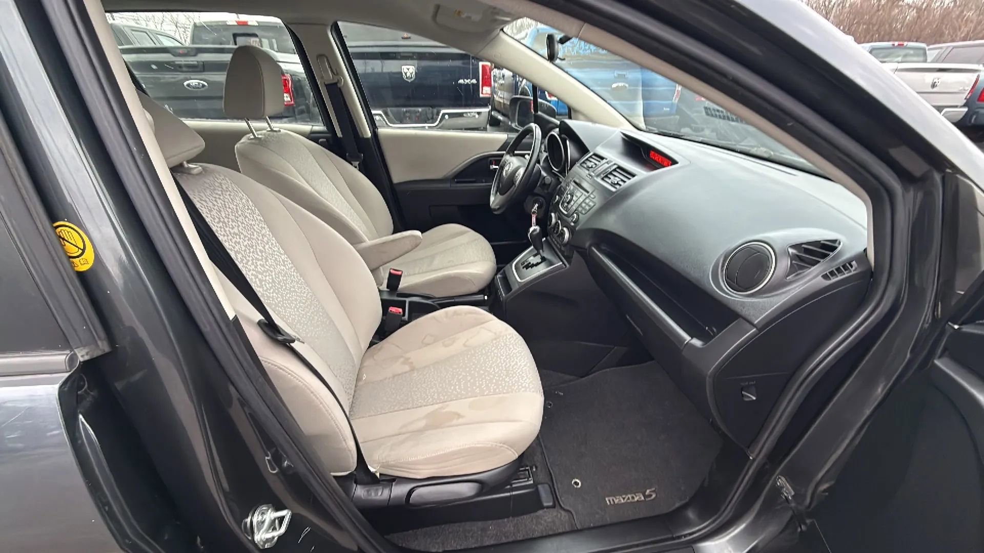 Used 2012 MAZDA MAZDA5 Touring FWD image 16