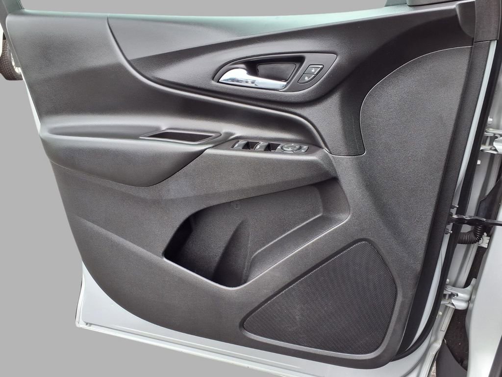 Used 2020 Chevrolet Equinox LT FWD image 19