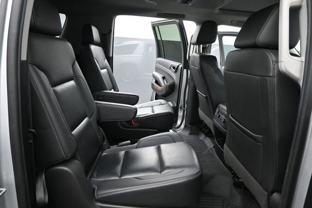Used 2019 Chevrolet Suburban Premier AWD/4WD image 21