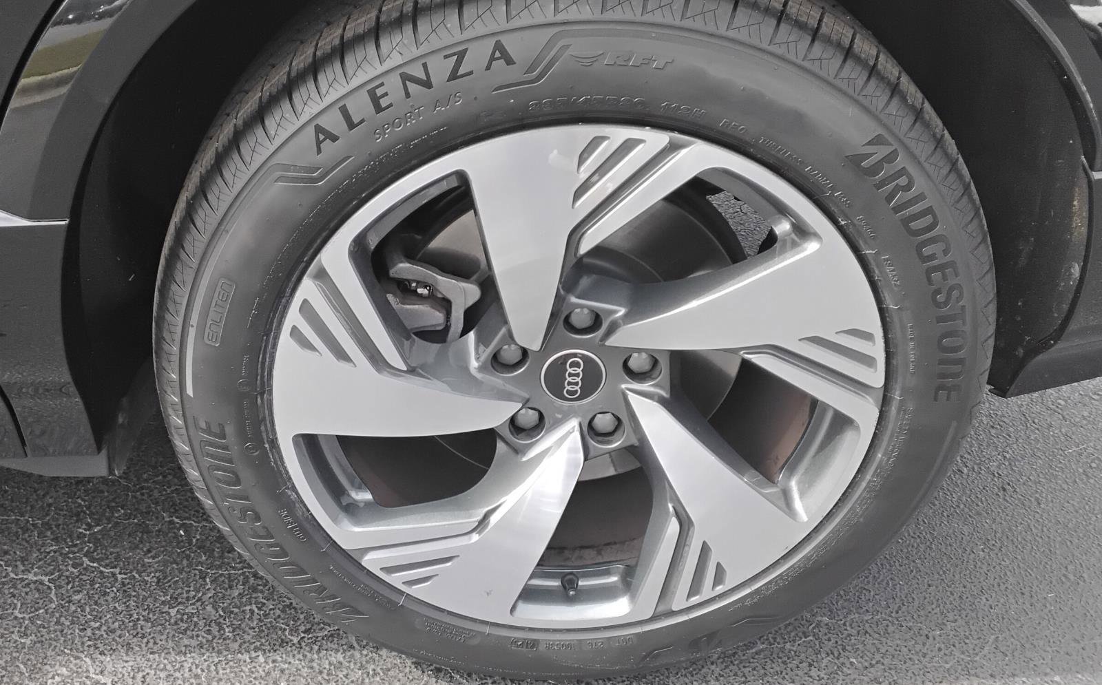 Certified 2025 Audi Q6 e-tron Premium Plus image 10