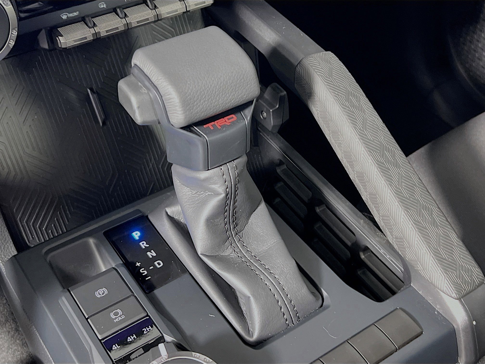 Used 2025 Toyota Tacoma TRD Sport image 25