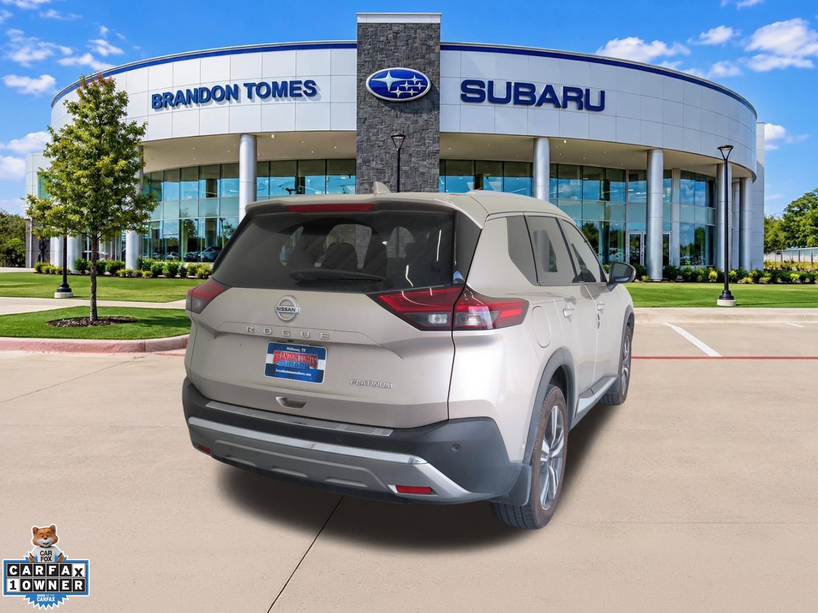 Used 2021 Nissan Rogue Platinum FWD image 3