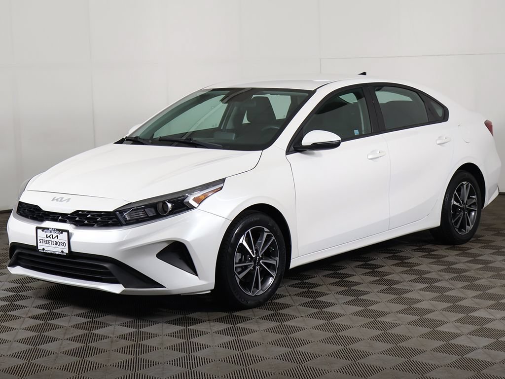 Used 2022 Kia Forte LXS w/ LXS Technology Package FWD image 10