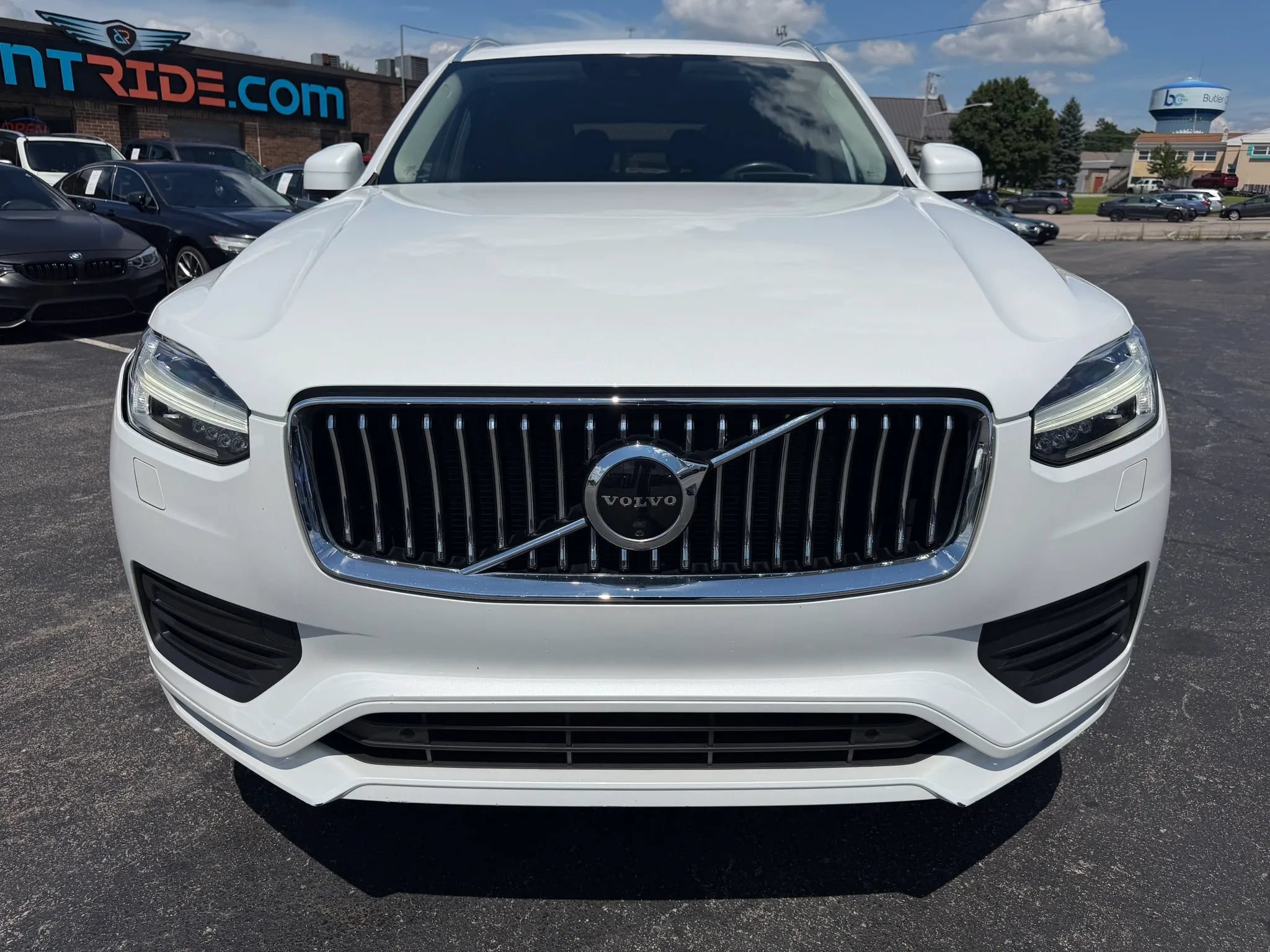 Used 2020 Volvo XC90 T6 Momentum w/ Protection Package AWD/4WD image 8
