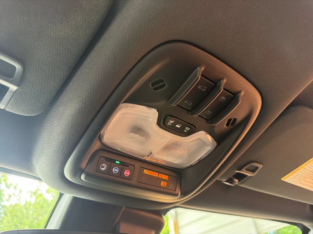 Used 2025 Chevrolet TrailBlazer RS w/ Convenience Package FWD image 27