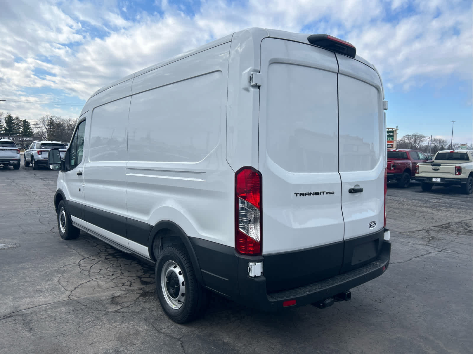 New 2026 Ford Transit 250 148 Medium Roof w/ Load Area Protection Package RWD image 6