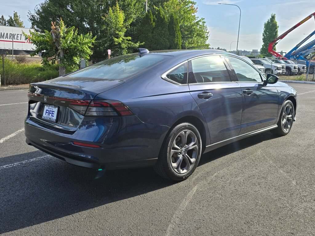 Certified 2023 Honda Accord EX image 6