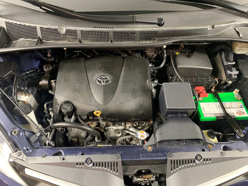 Used 2018 Toyota Sienna XLE Premium image 11