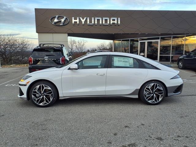 New 2025 Hyundai Ioniq 6 SEL image 2