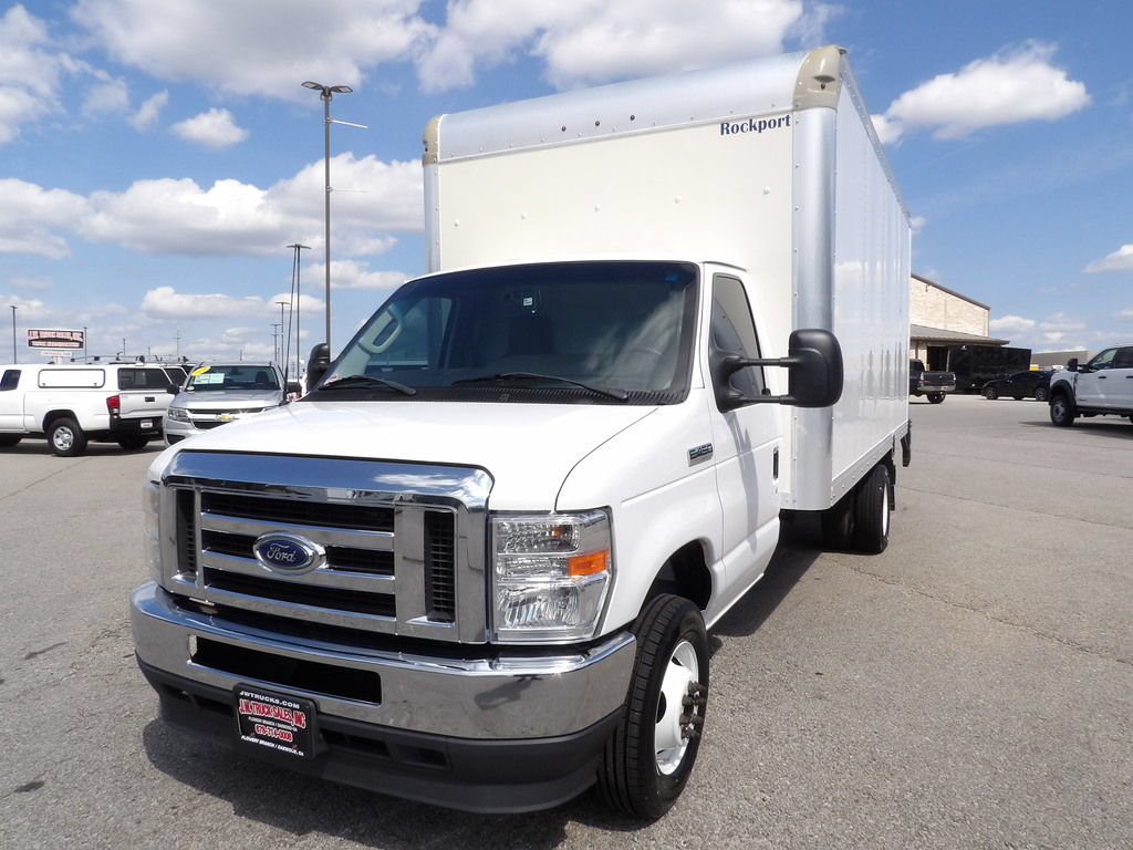 Used 2023 Ford E-450 and Econoline 450 Super Duty w/ Power Windows & Locks Group RWD image 48