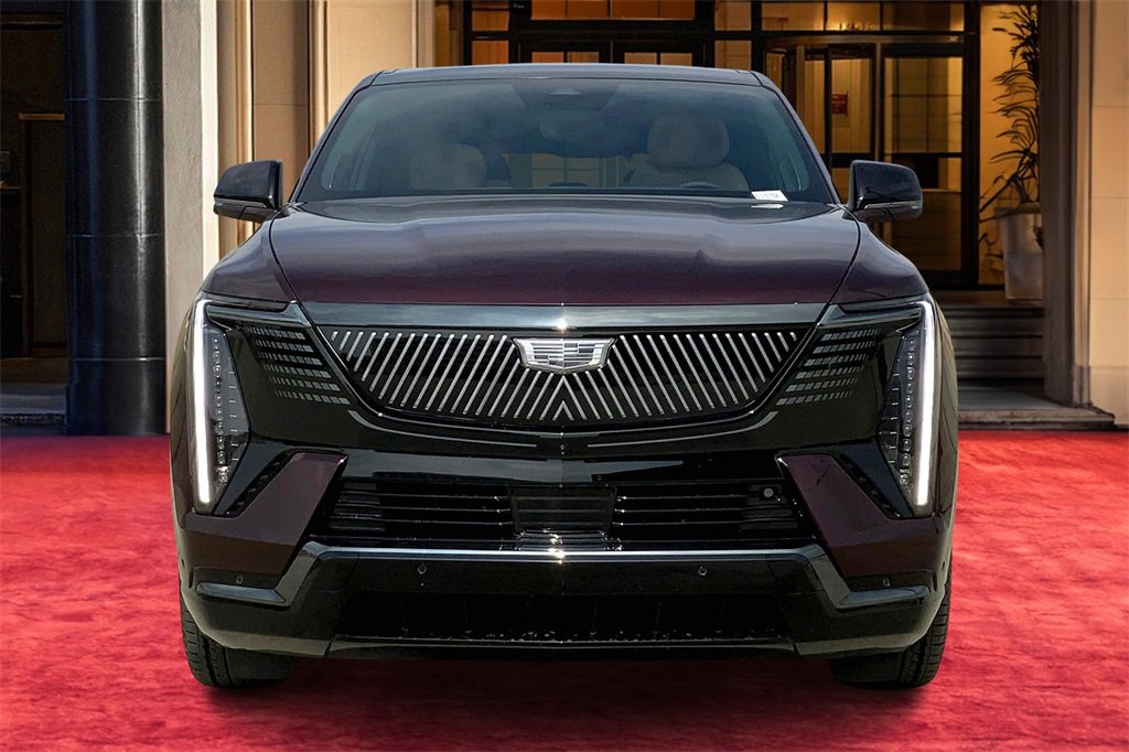New 2025 Cadillac Escalade IQ Sport 2 w/ LPO, ONYX Package image 3